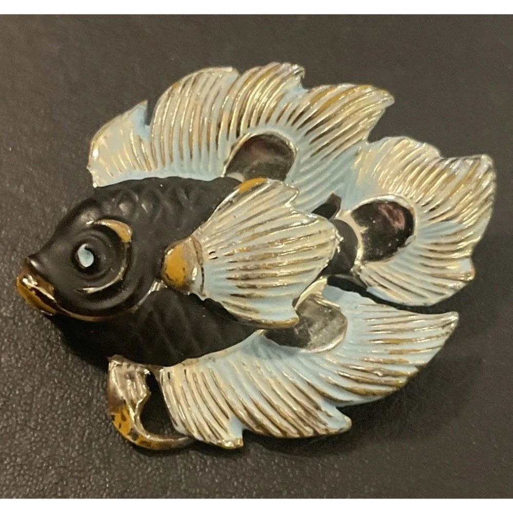Vintage✨Gold Tone Blue Black‎ Fish Rhinestone Brooch Pin